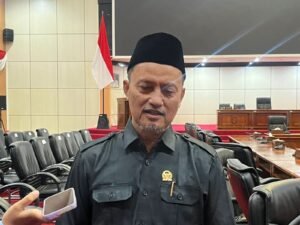 Raperda insentif guru