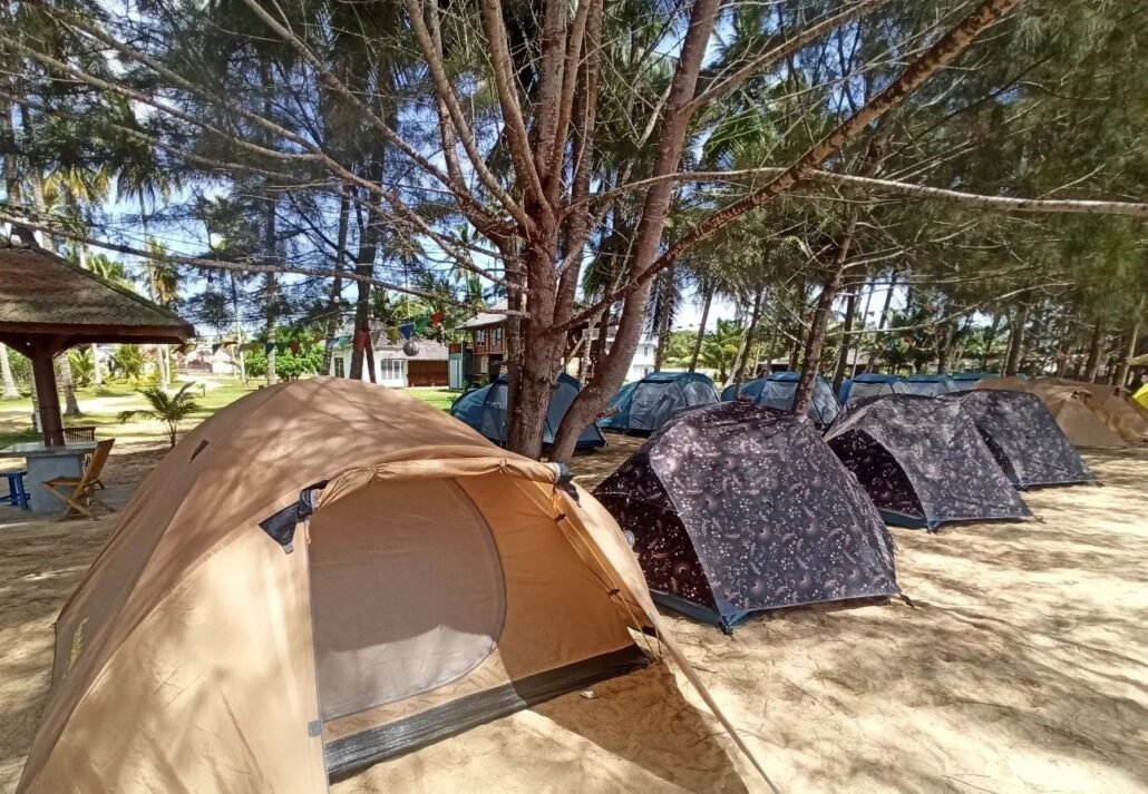 Coconut Beach Samboja, Wisata Pantai Kalimantan Timur yang Memadukan Glamping dan Keindahan Alam