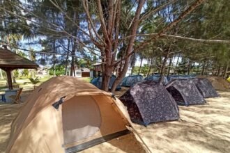 Coconut Beach Samboja, Wisata Pantai Kalimantan Timur yang Memadukan Glamping dan Keindahan Alam