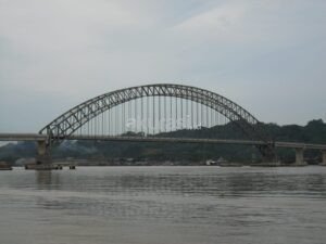 Jembatan Mahulu