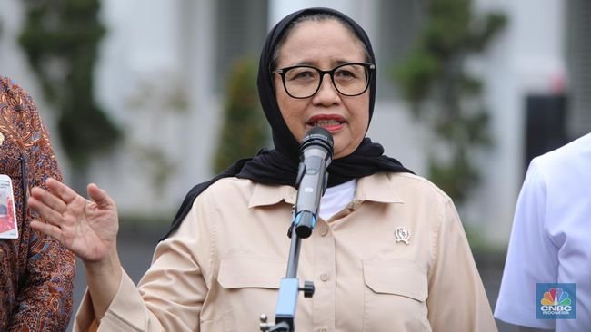 Kepala BGN Nanik S Deyang