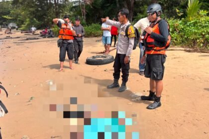 Korban Kapal Terbalik di Muara Manggar