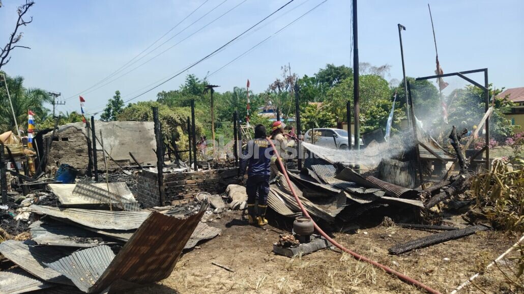 Warung Kelontong di Babulu Terbakar