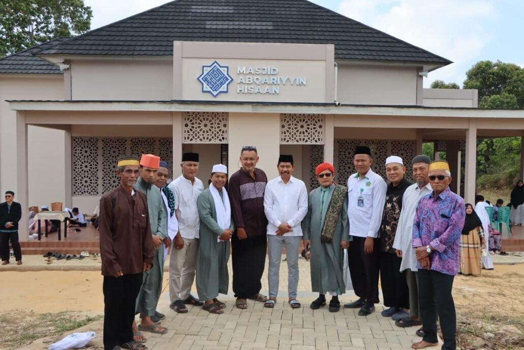 Wabup PPU Resmikan Masjid Abqariyyin Hisaan