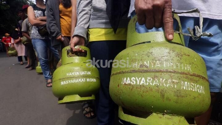 Perempuan Kepala Keluarga di Samarinda Dapat LPG 3 Kg