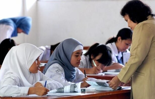 Mutasi Guru SMA