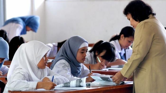 Mutasi Guru SMA