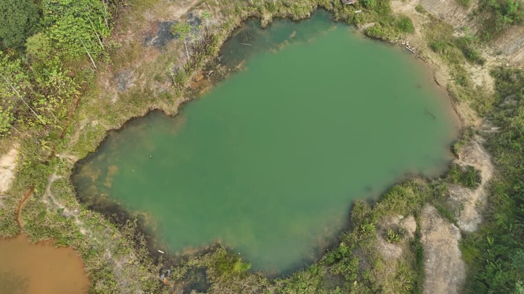 Kolam Bekas Tambang di Samarinda