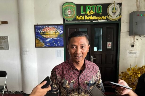DLHK Kukar Kerahkan Hampir 100 Petugas