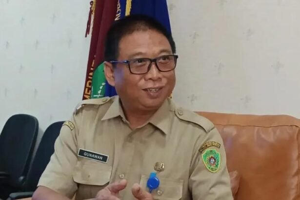 Hadapi El Nino Godzilla, Distan PPU Salurkan Bantuan Herbisida untuk Petani